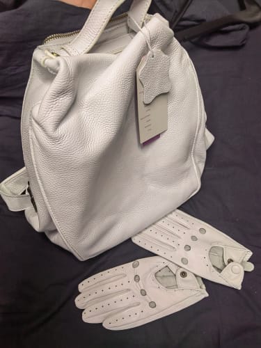 Customer photo review of Zency Women's Classic Genuine Leather Backpack