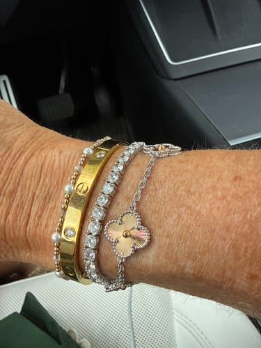 Customer photo review of LOVE BRACELET 6.1MM 4 DIAMONDS