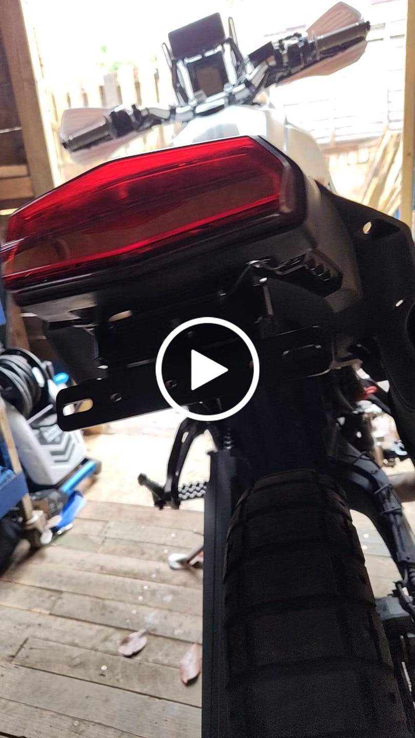 Customer video review of Plate Light (universal)
