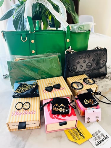 Customer photo review of Red Mini Era Tote Bag