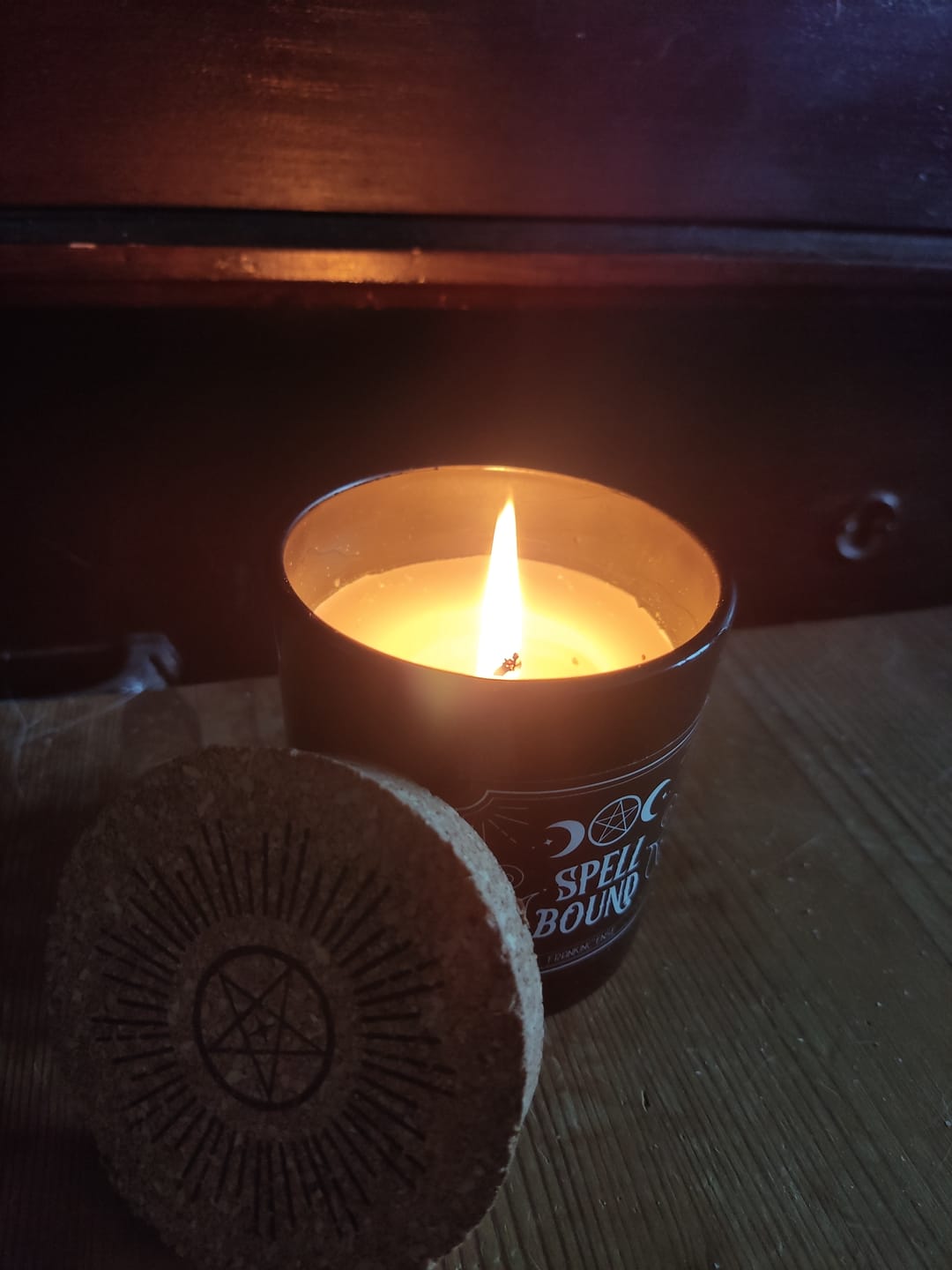 Customer photo review of Schwarze Mystische Kerzen