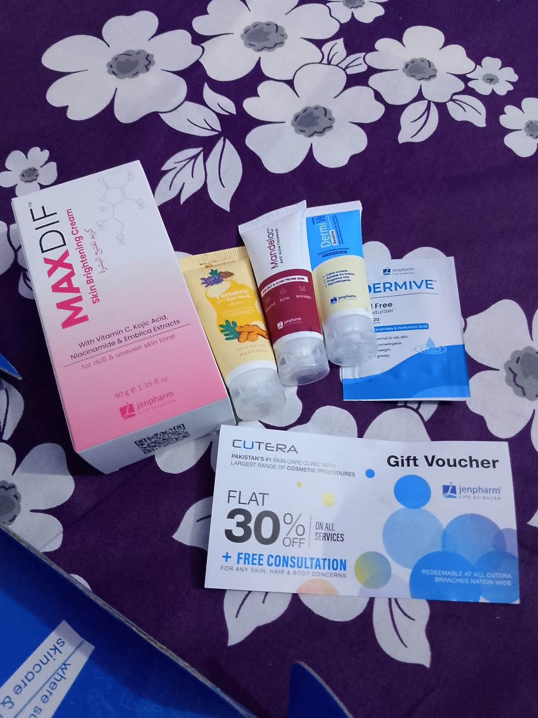 Customer photo review of Maxdif Brightening Cream
