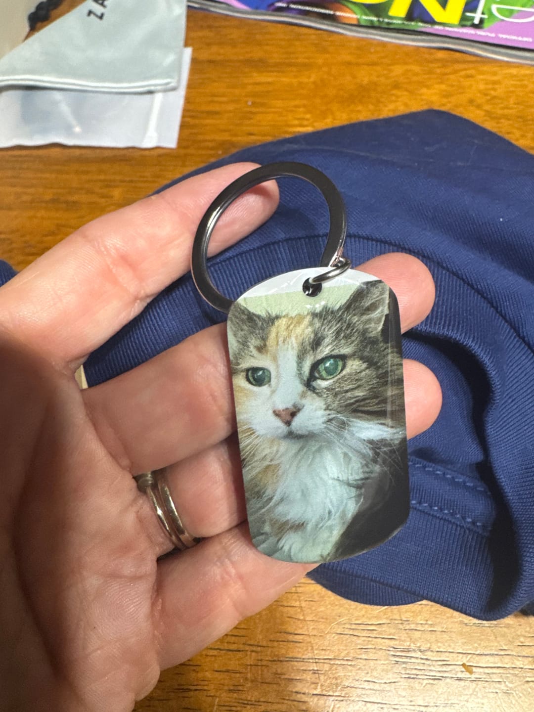 Customer photo review of Custom Photo Don't Cry For Me Mom - Memorial Personalized Keychain - Sympathy Gift For Pet Lovers
