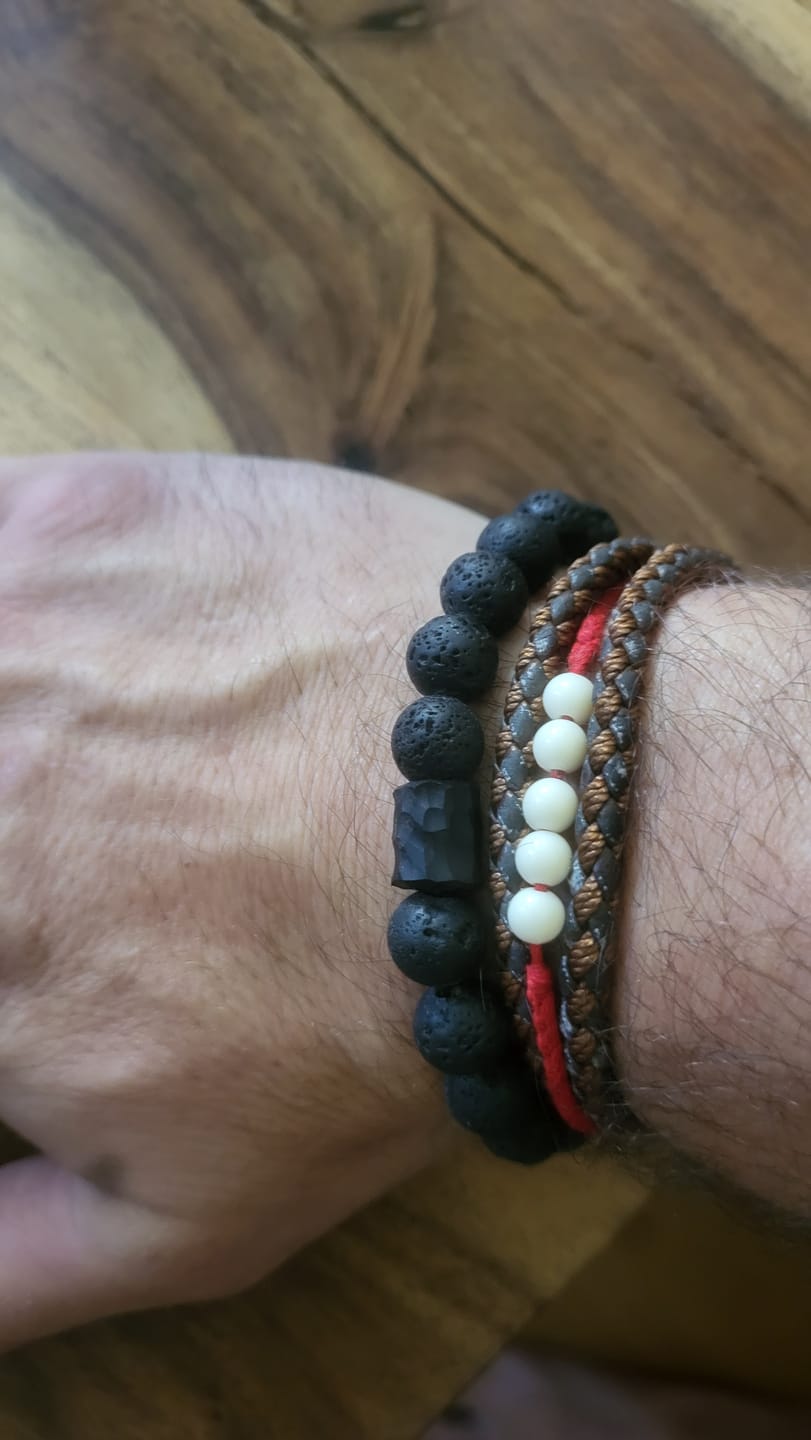 Customer photo review of Buddha Stones, Lavagestein, Ebenholz, Tigerauge, unterstützendes Heilungsarmband