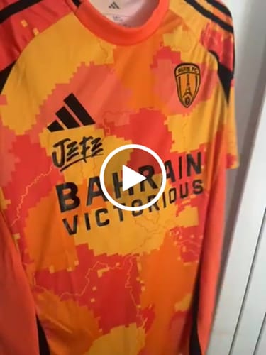 Customer video review of Maillot 25/26 Paris FC Third