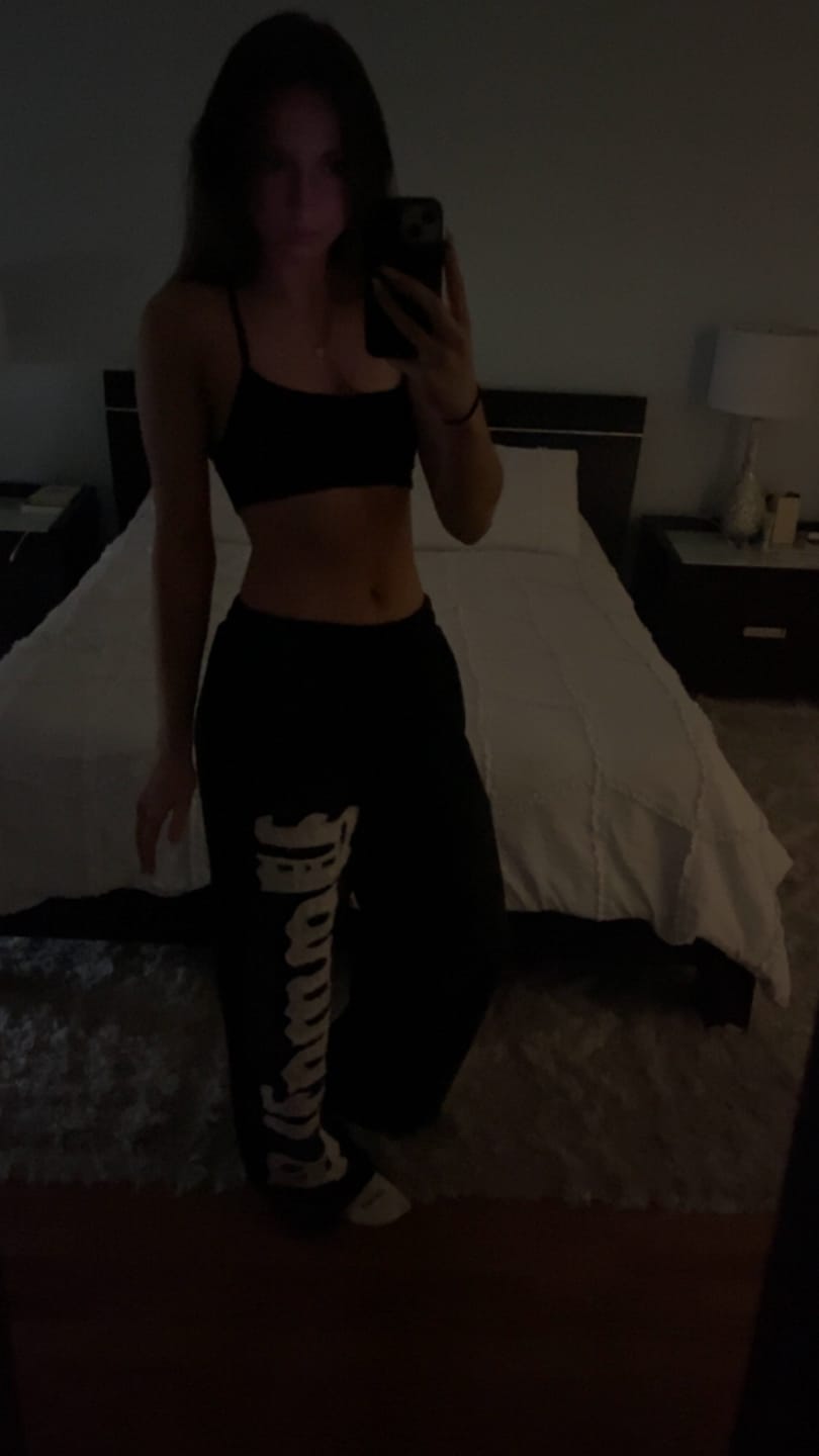 Customer photo review of 2127 - Big Patch Sweats