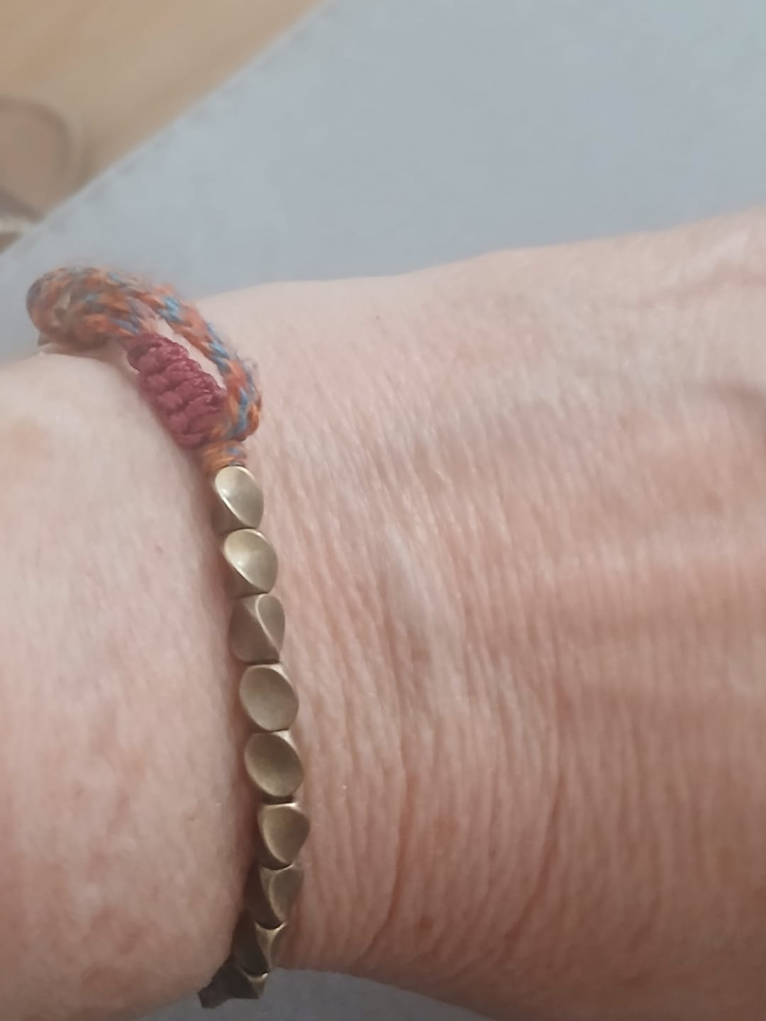 Customer photo review of Bracelet Tibétain en Perles de Cuivre