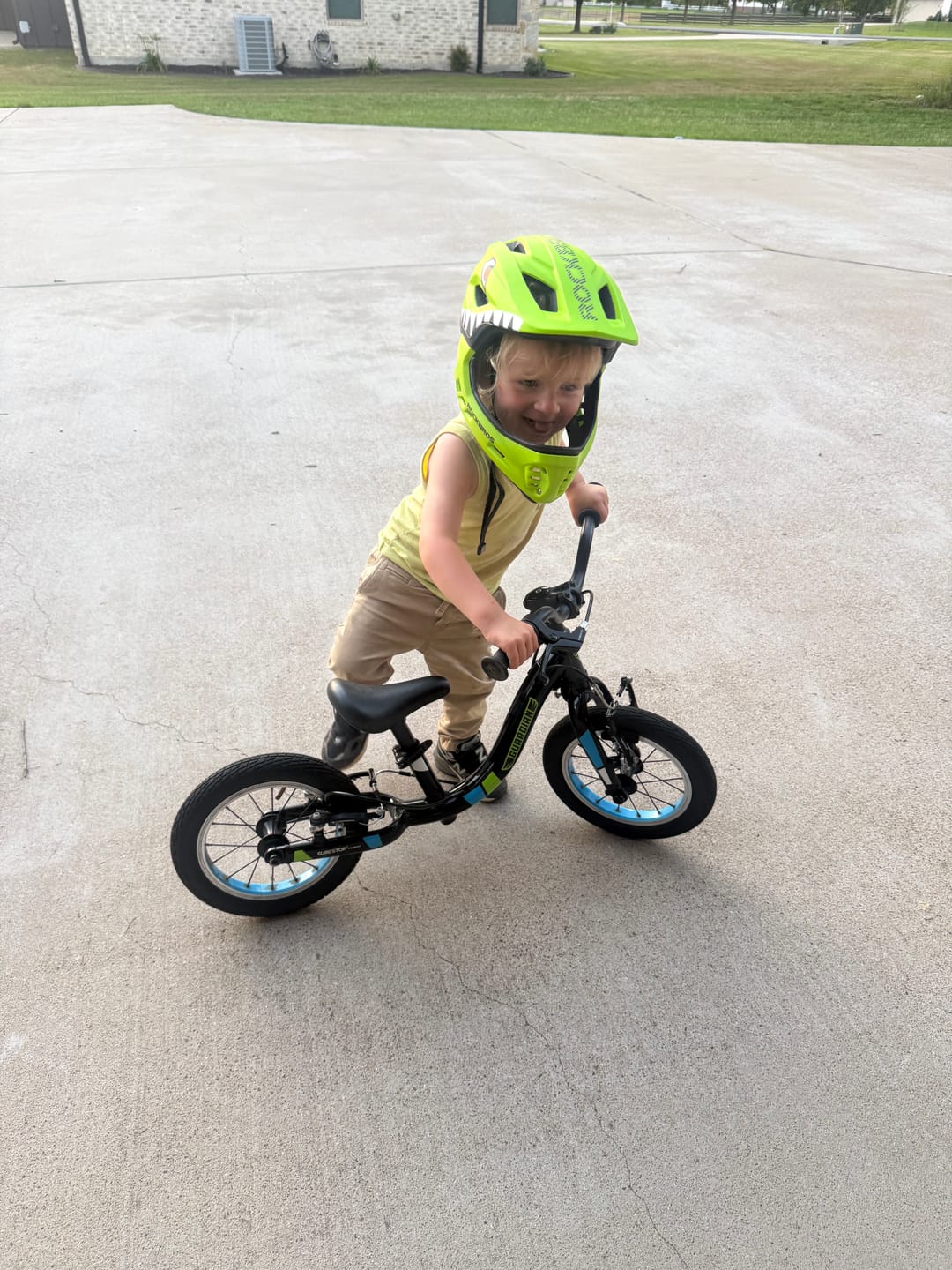Customer photo review of Kids Full-Face Bike Helmet