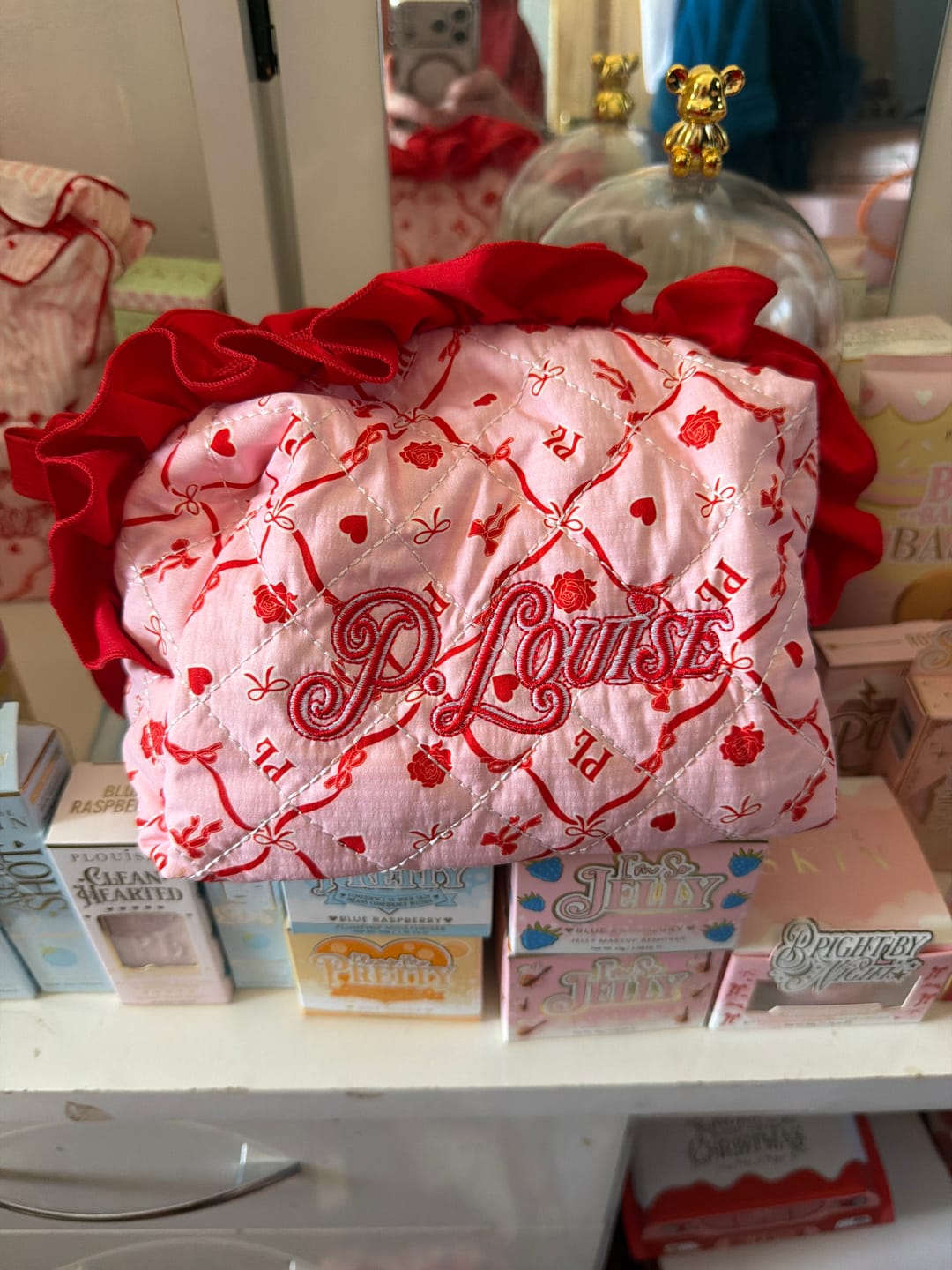 Asiakkaan valokuva-arvostelu Pretty in Pink Bow -meikkipakkauksesta ja -laukusta