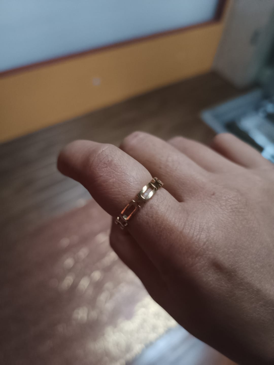 Customer photo review of Geo Link Gold Band