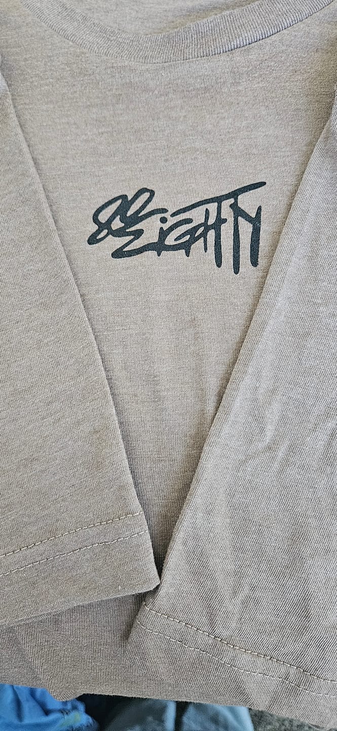 Customer photo review of 80Eighty® Mystery Shirt