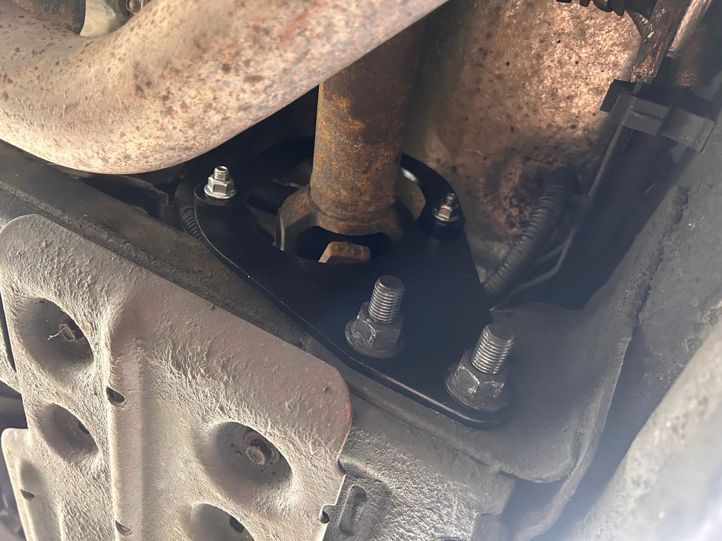 Customer photo review of 2014-2018 Ram 2500, 2013-2018 Ram 3500 Front Driveshaft Loop Kit