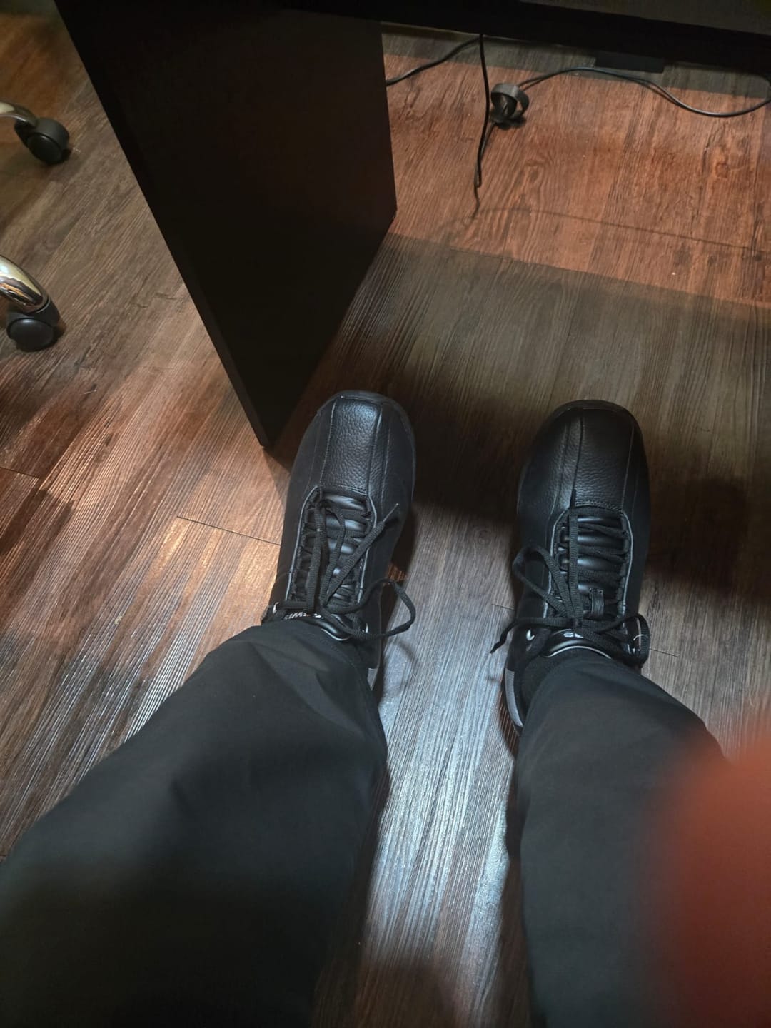 Customer photo review of Tenis Montrau Men