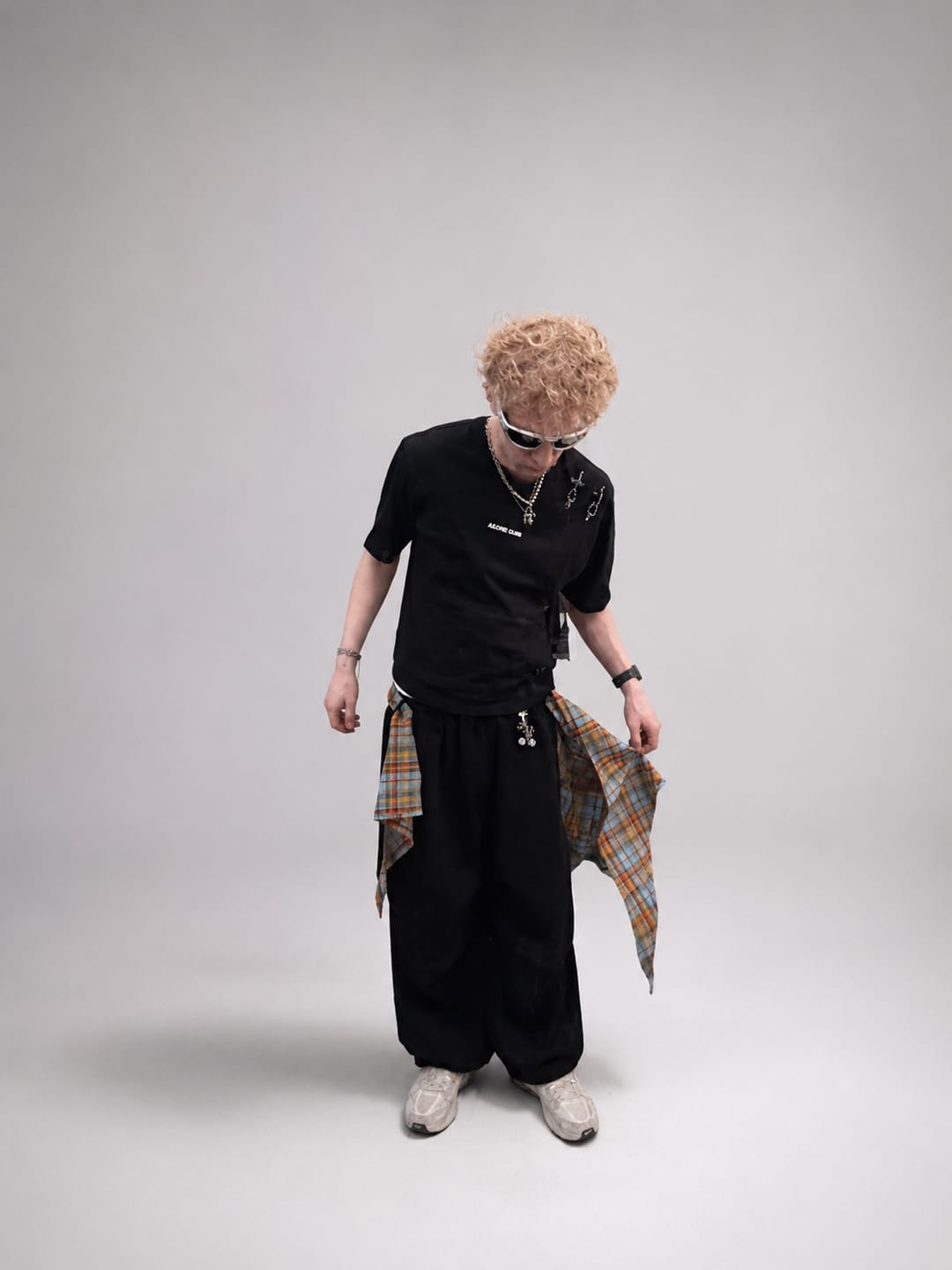 Customer photo review of Aelfric Eden Boxy Graphic Washed Tee