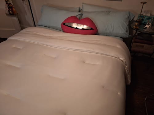 Customer photo review of MarshMellow Comforter