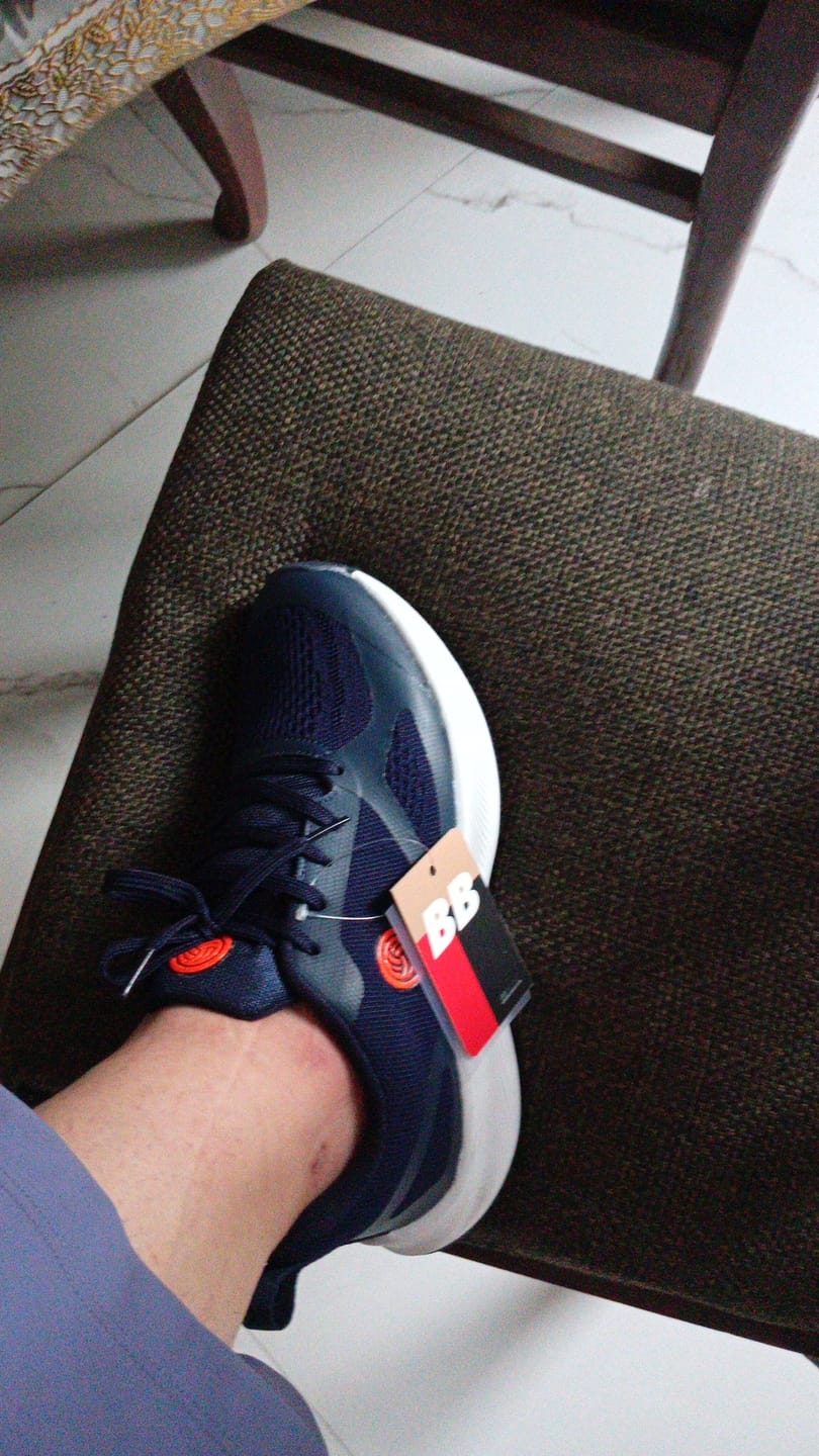 Customer photo review of Bacca Bucci IMPACT Running Shoes/Sneakers for Gym/Training/Casual Walking for Women