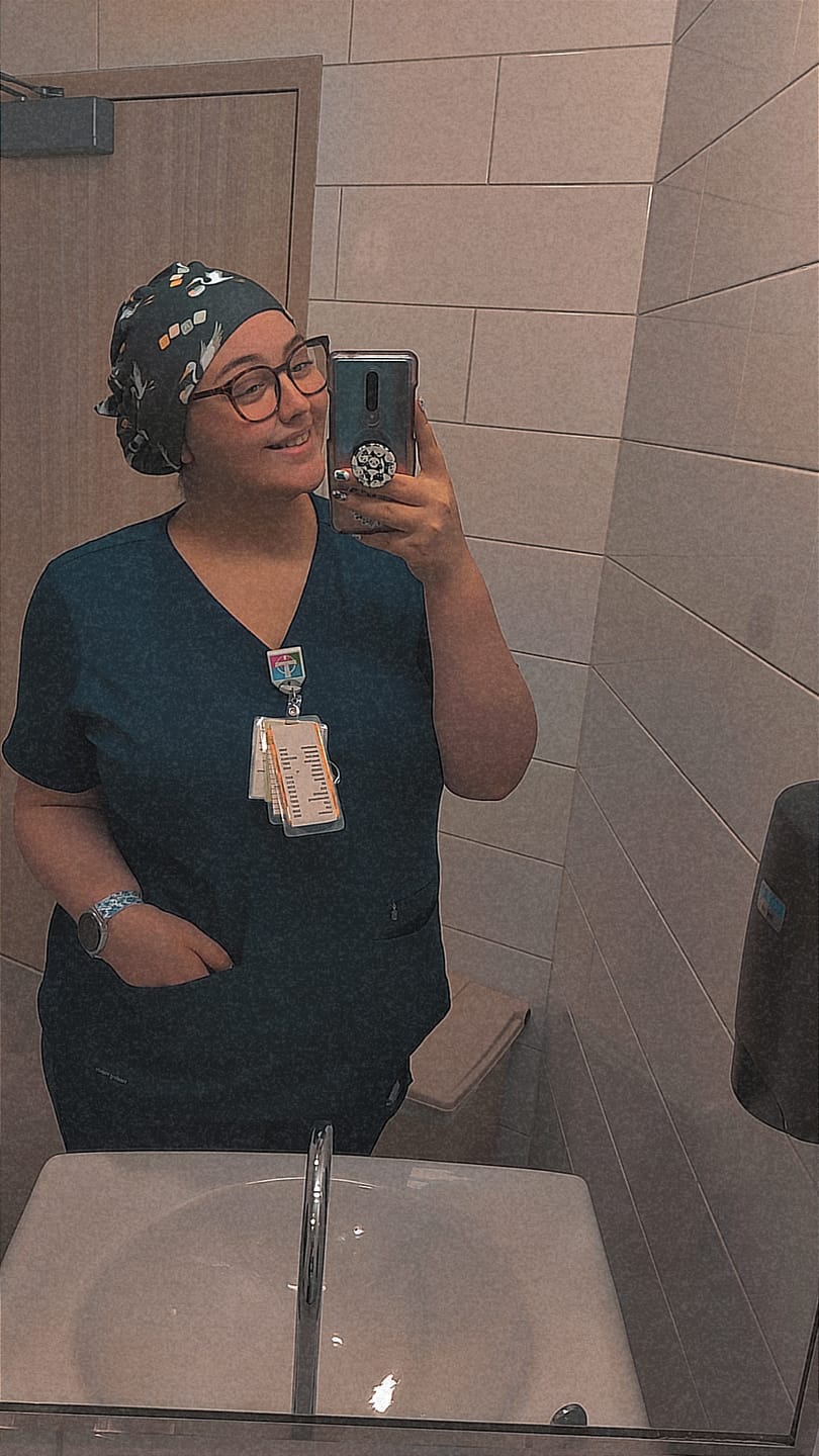Customer photo review of DuoStyle Scrub Hat - Charcoal Baby Feet