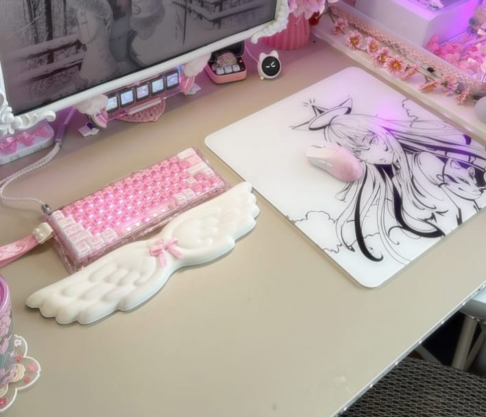 Customer photo review of Wraith Cosmic Glass V2 Cam Mousepad