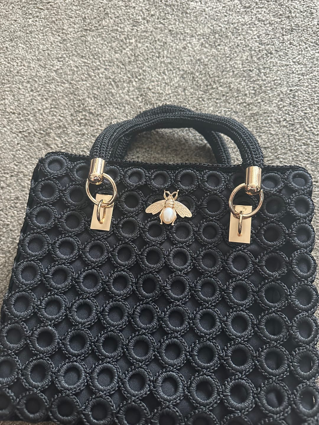 Customer photo review of Garden Bee Crochet Bag Kit