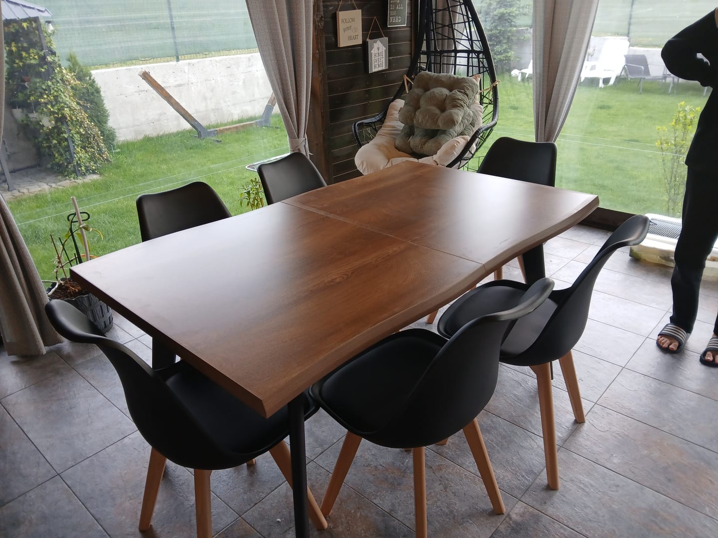 Customer photo review of Masa extensibila bucatarie DICKSON, stejar natural/negru, 150/210x90x75 cm