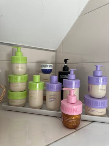 Customer photo review of Shimmering Body Oil Glazed Strawberry Butter Cream