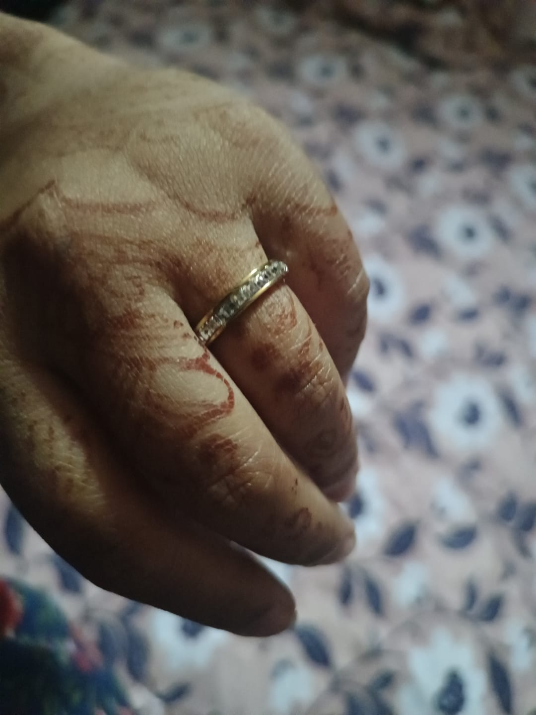 Customer photo review of Stones Band Ring