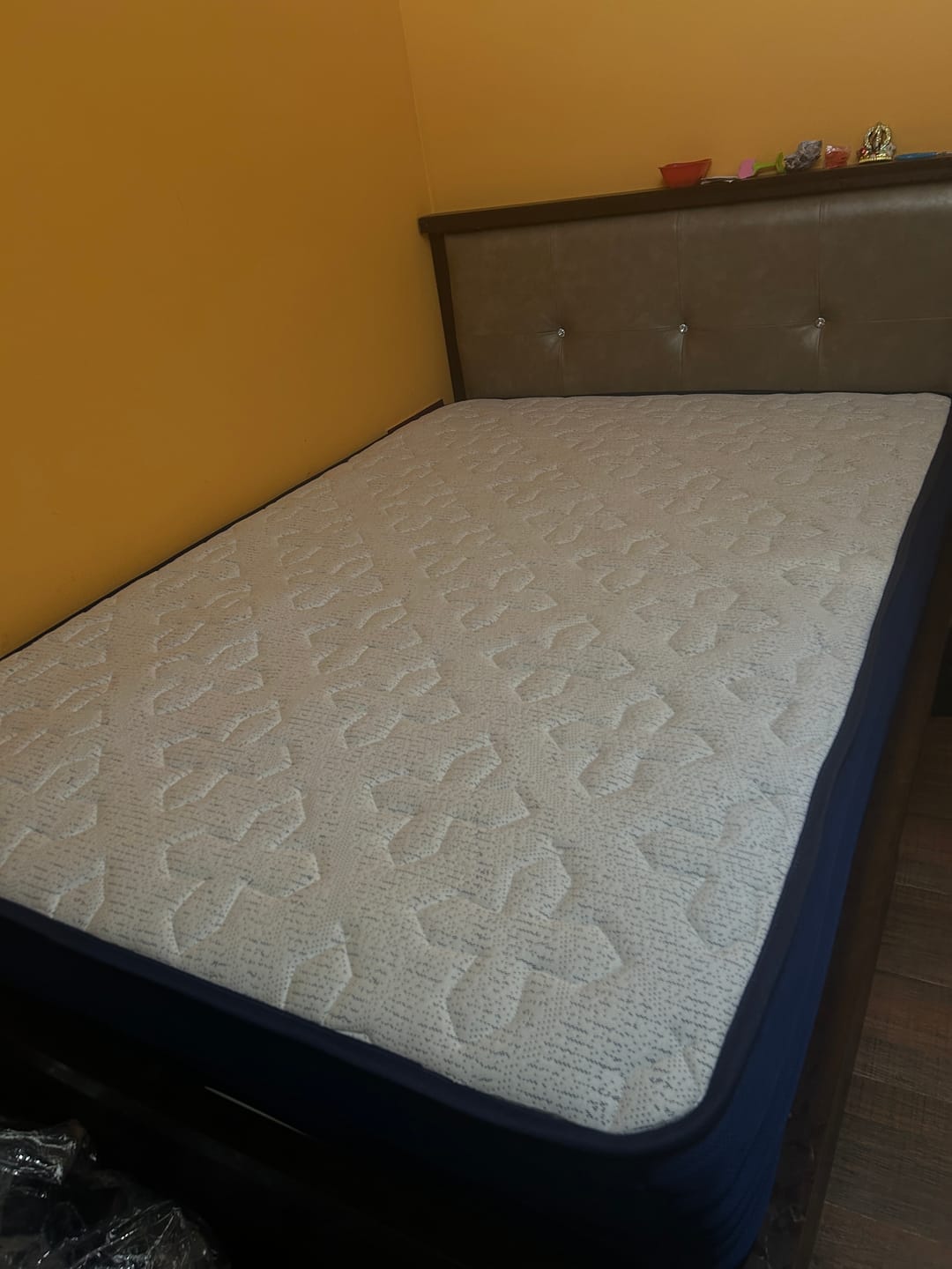 Customer photo review of Flo Aloe Vera Gel Infused Waterproof Mattress Protector