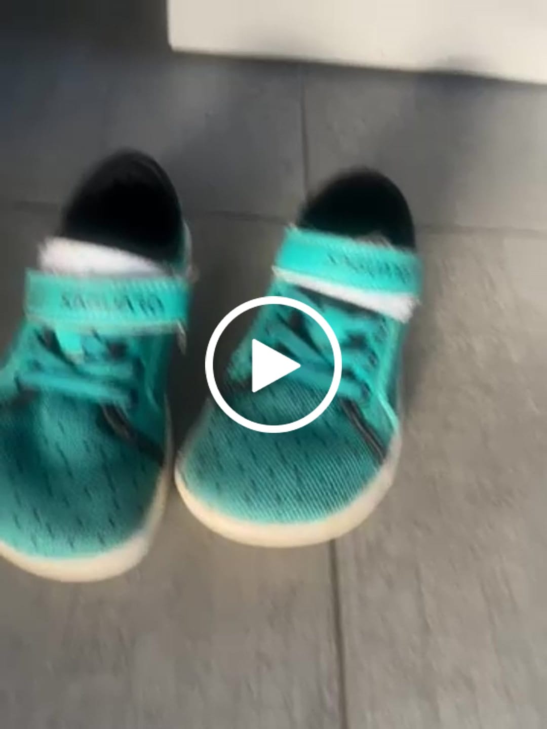 Customer video review of Kinder Luck Ⅰ - Barfußschuhe