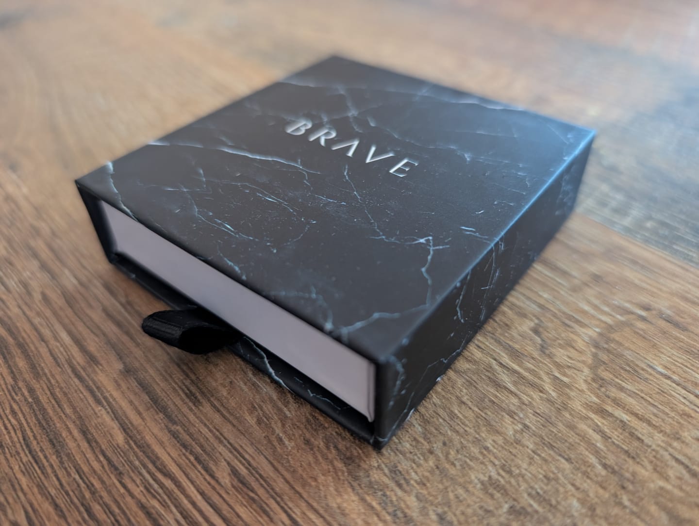 Customer photo review of Cajita Regalo Black Edition
