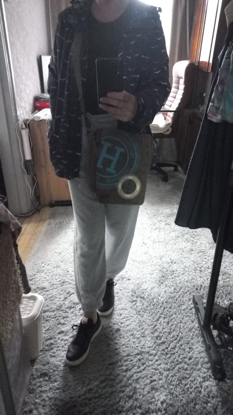 Customer photo review of Hamburg Messenger Bag Small