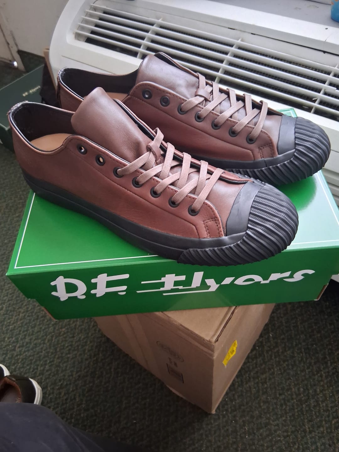 Customer photo review of Grounder Luxe Low-Top Brown/Black