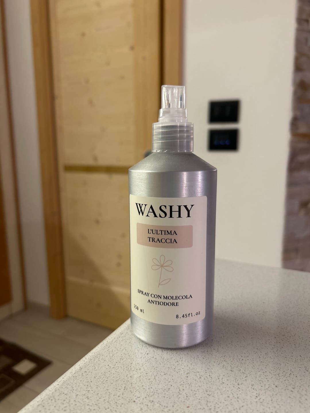 Customer photo review of SPRAY MOLECOLA ANTIODORE L'ULTIMA TRACCIA