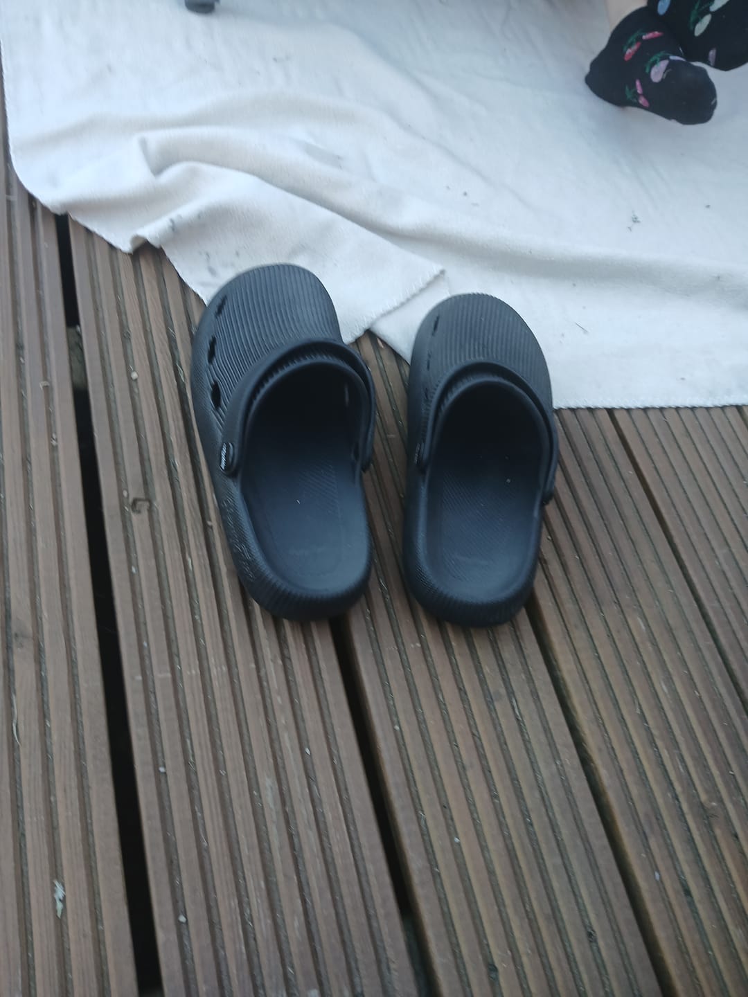Customer photo review of HappyClogs Original