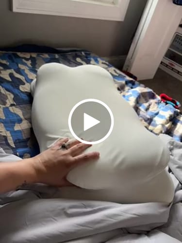 Customer video review of Cloud Cooling Pillow Case