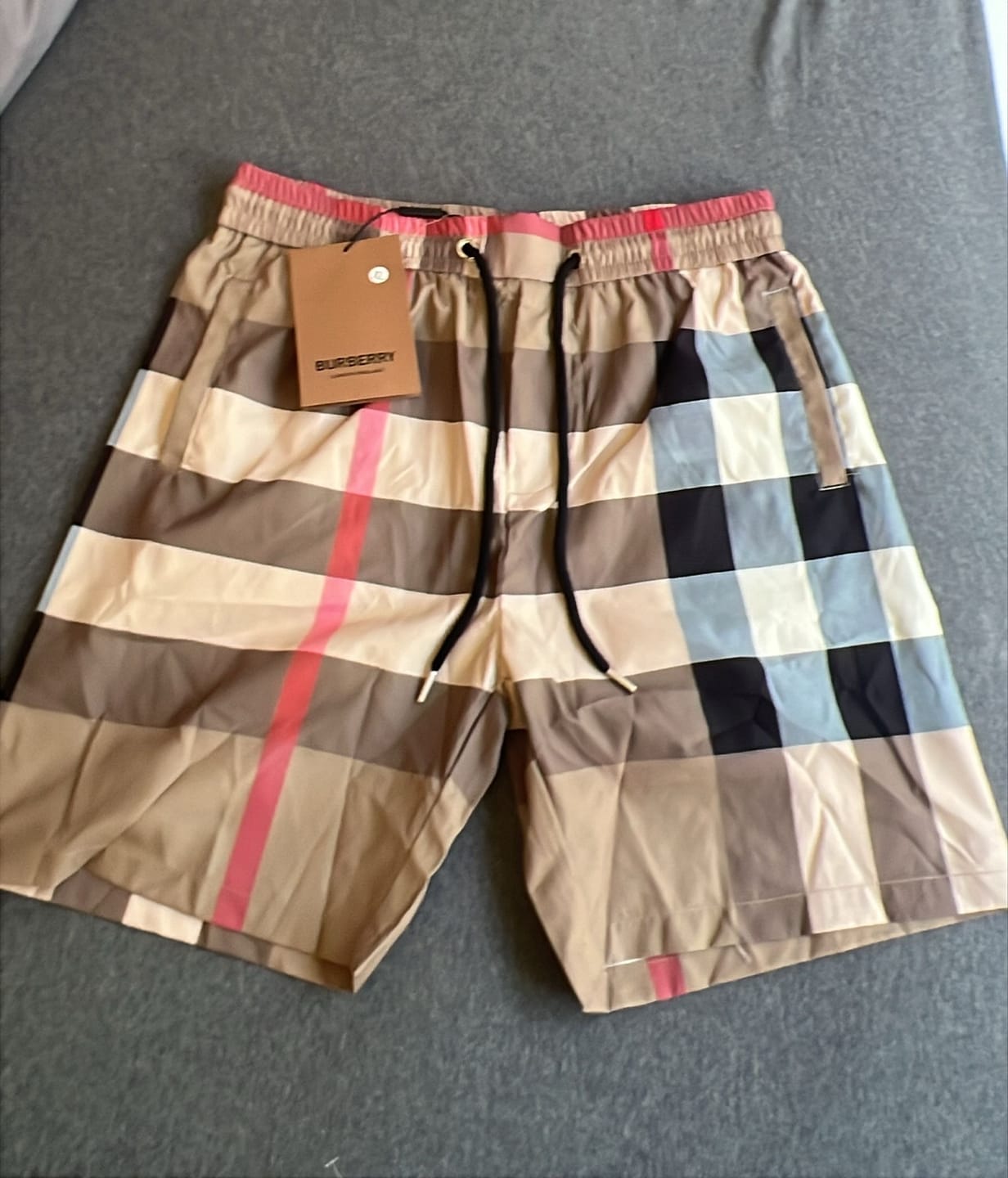 Customer photo review of Burberry | בגד ים קלאסי