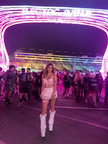 Customer photo review of Pixie - Pink Top