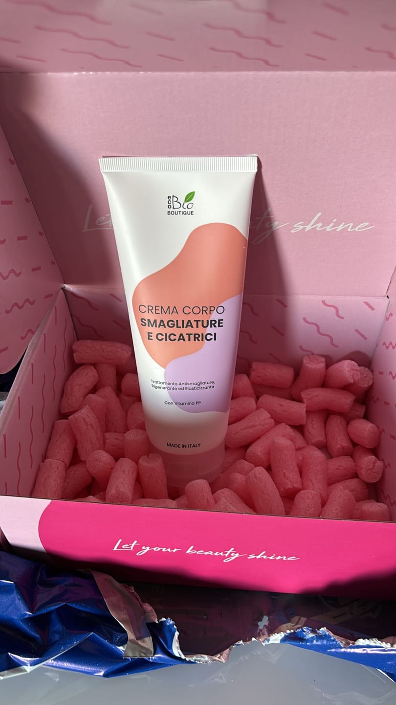 Customer photo review of Crema Corpo Smagliature e Cicatrici
