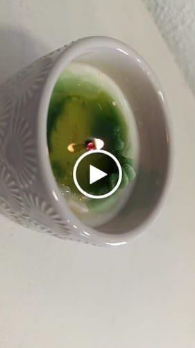 Customer video review of MECHAS PARA VELAS ENCERADAS Y CORTADAS A MEDIDA