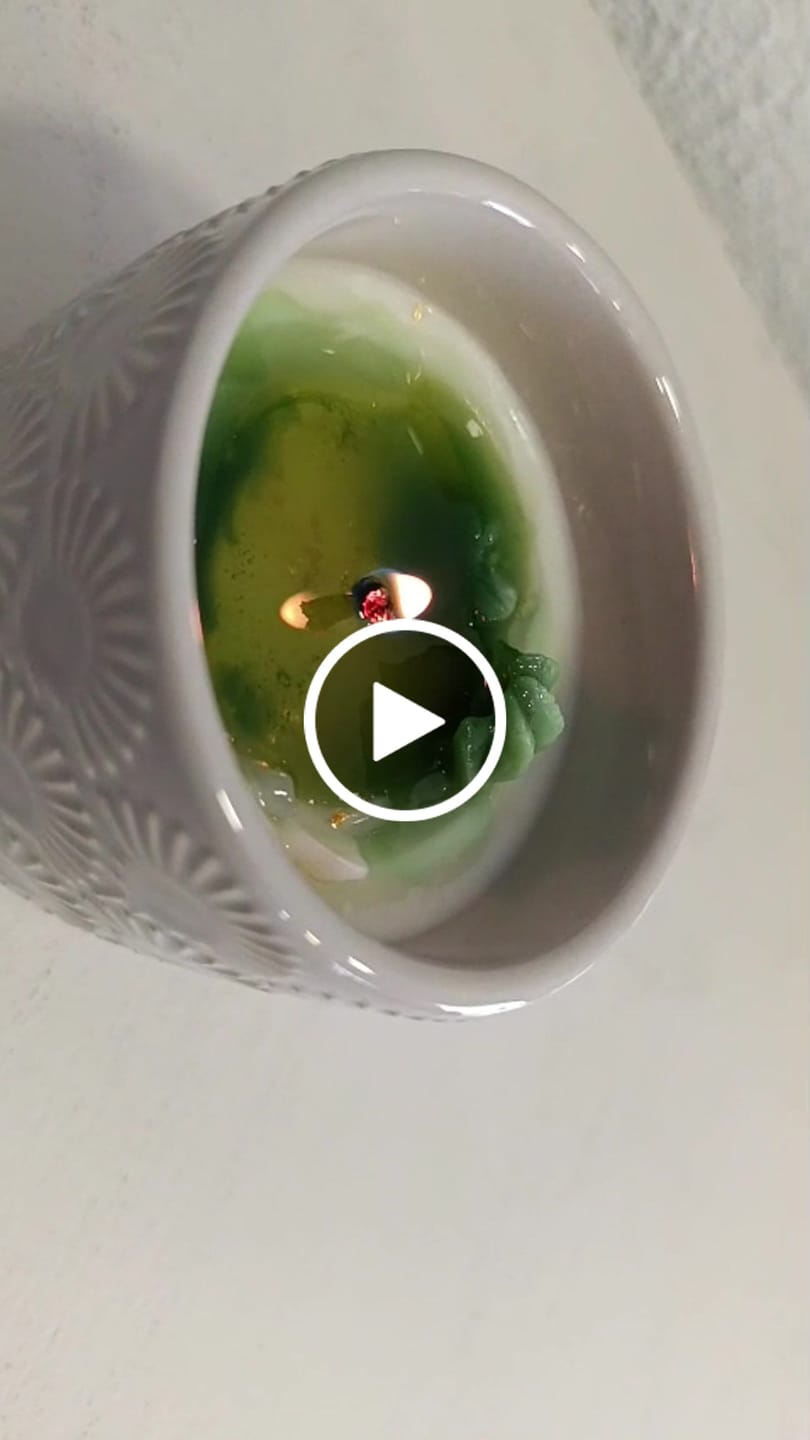 Customer video review of MECHAS PARA VELAS ENCERADAS Y CORTADAS A MEDIDA