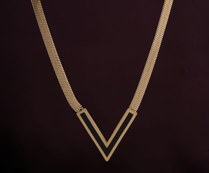 Customer photo review of Black Vixen Necklace