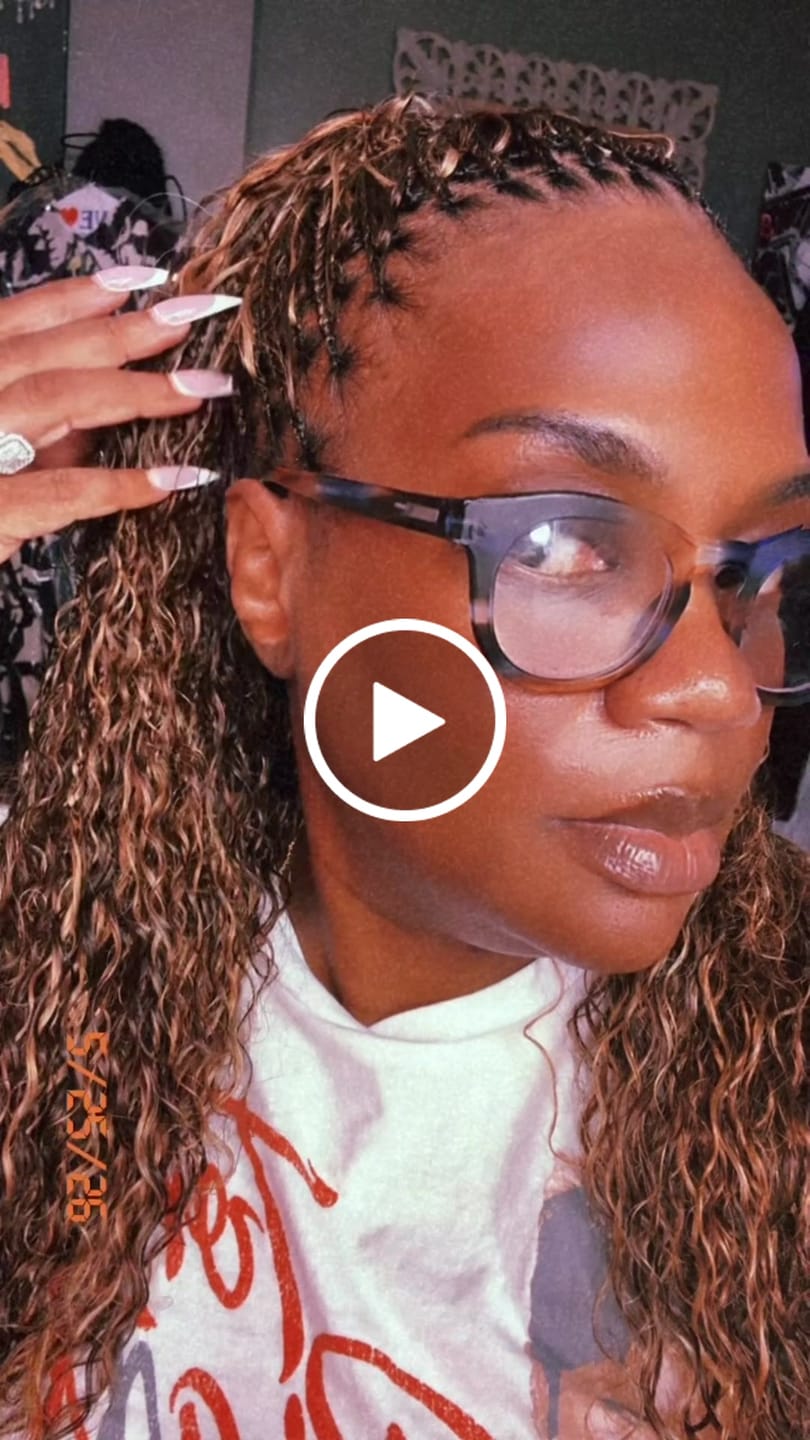 Customer video review of Double Drawn Burmese #4/#27/#30 Mix Color Blend Deep Wave Human Hair Bulk