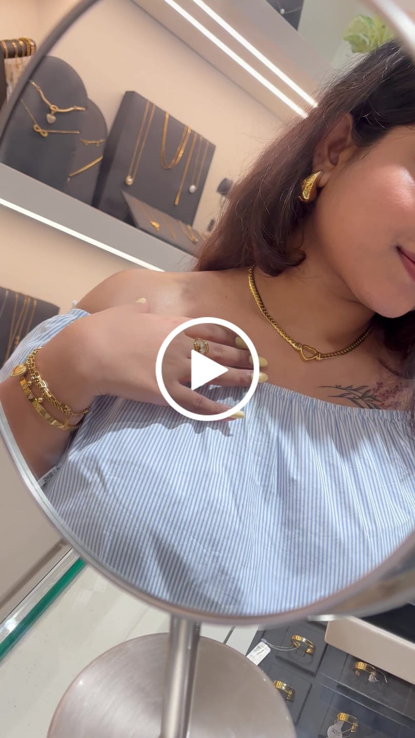 Customer video review of Cuban Chain Hollow Heart Necklace
