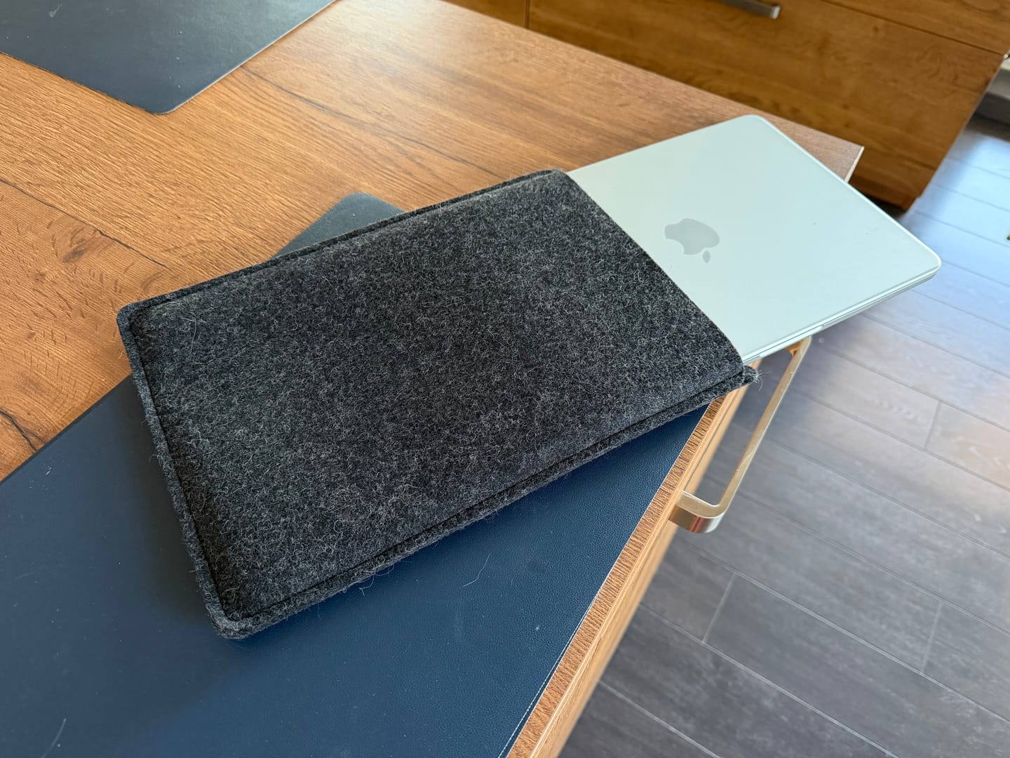Customer photo review of sleeve for macbook