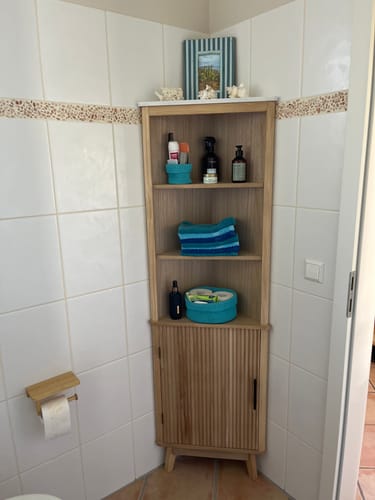 Customer photo review of TALIABU - Colonne de rangement d'angle 1 porte 3 étagères en bois