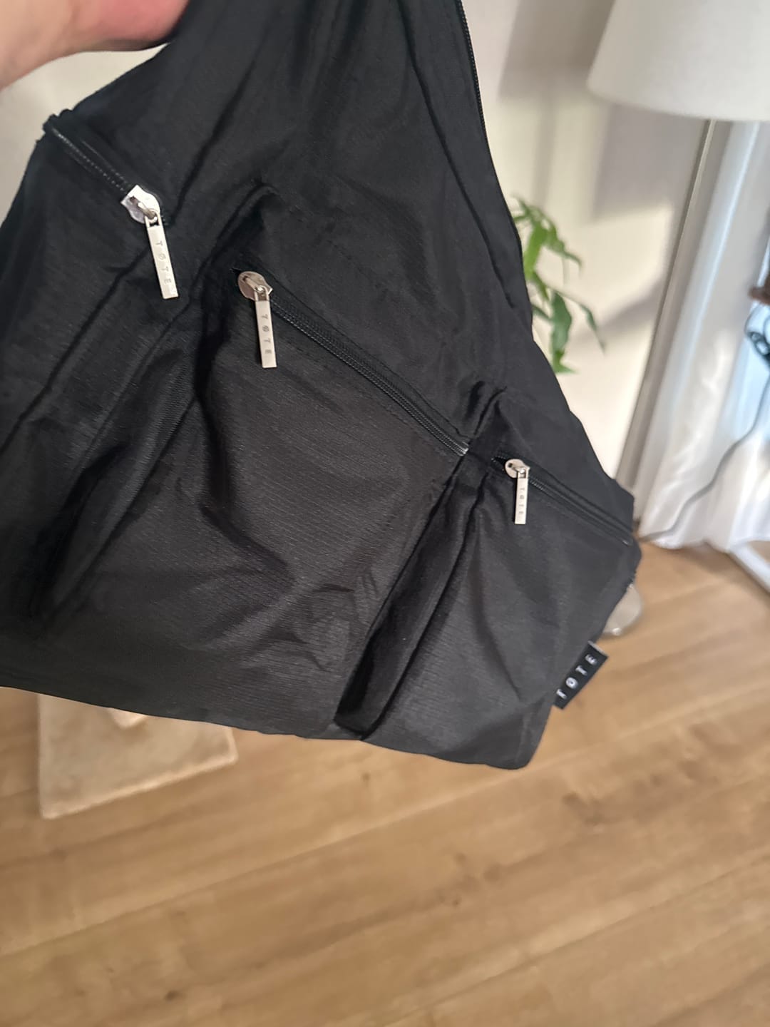 Customer photo review of Zipper Bag | Black