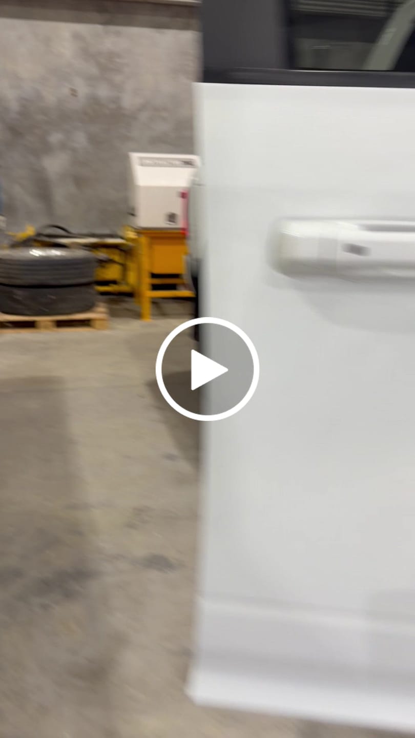 Customer video review of Waterproof Car Towel Seat Cover - The OG