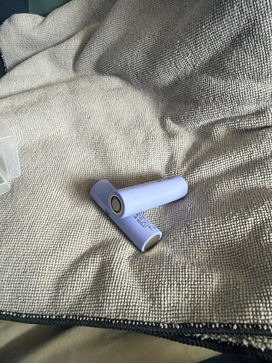 Customer photo review of Samsung 40T 21700 4000mAh 35A Battery