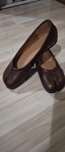 Customer photo review of Miranda Split-Toe Leather Mules