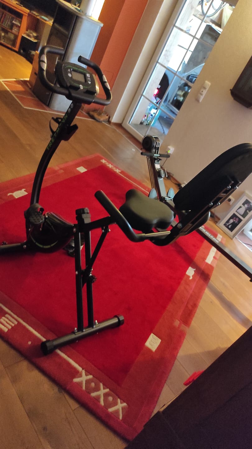 Customer photo review of Werkzeug, Traningsbuch und Dehnposter