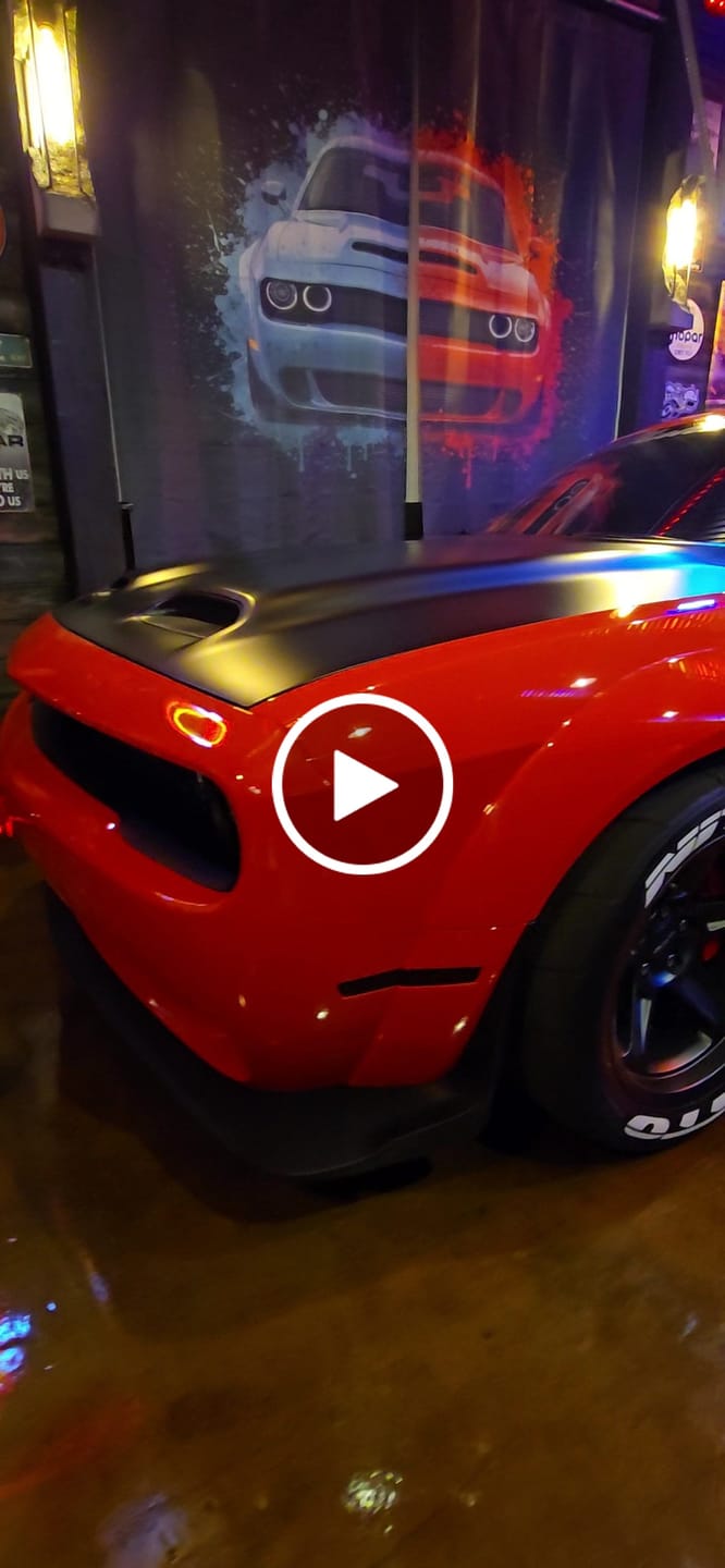 Customer video review of "SuperStock 807" Fender badge